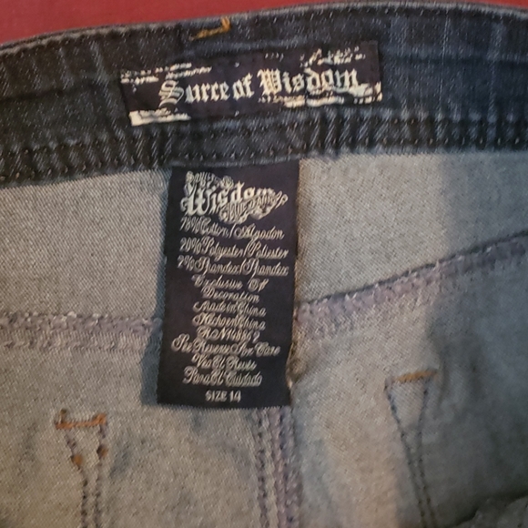 Slim Boot Jeans - Picture 2 of 11